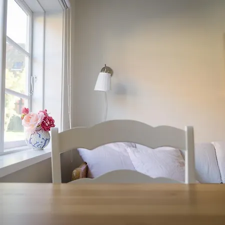 Holmegaard Gæstehus 3*