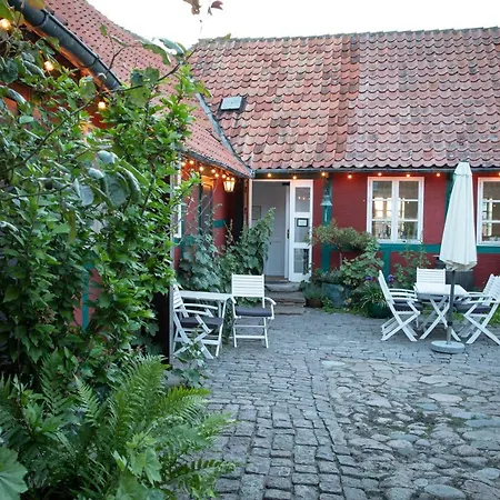 Holmegaard Guest house