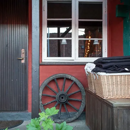 ゲストハウス Holmegaard 3*