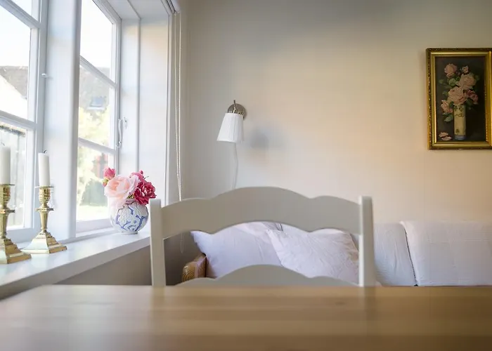 Holmegaard Gæstehus 3*