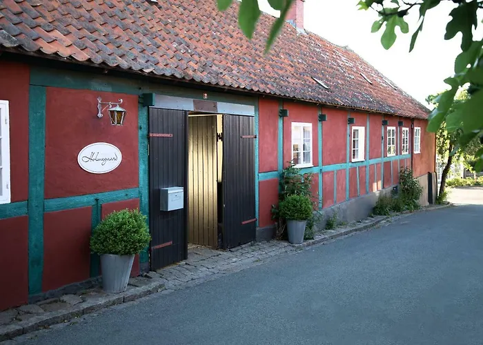 Holmegaard Gæstehus 3*